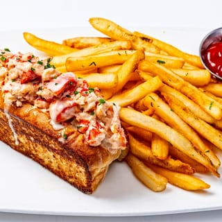 Maine Lobster Roll - Regular